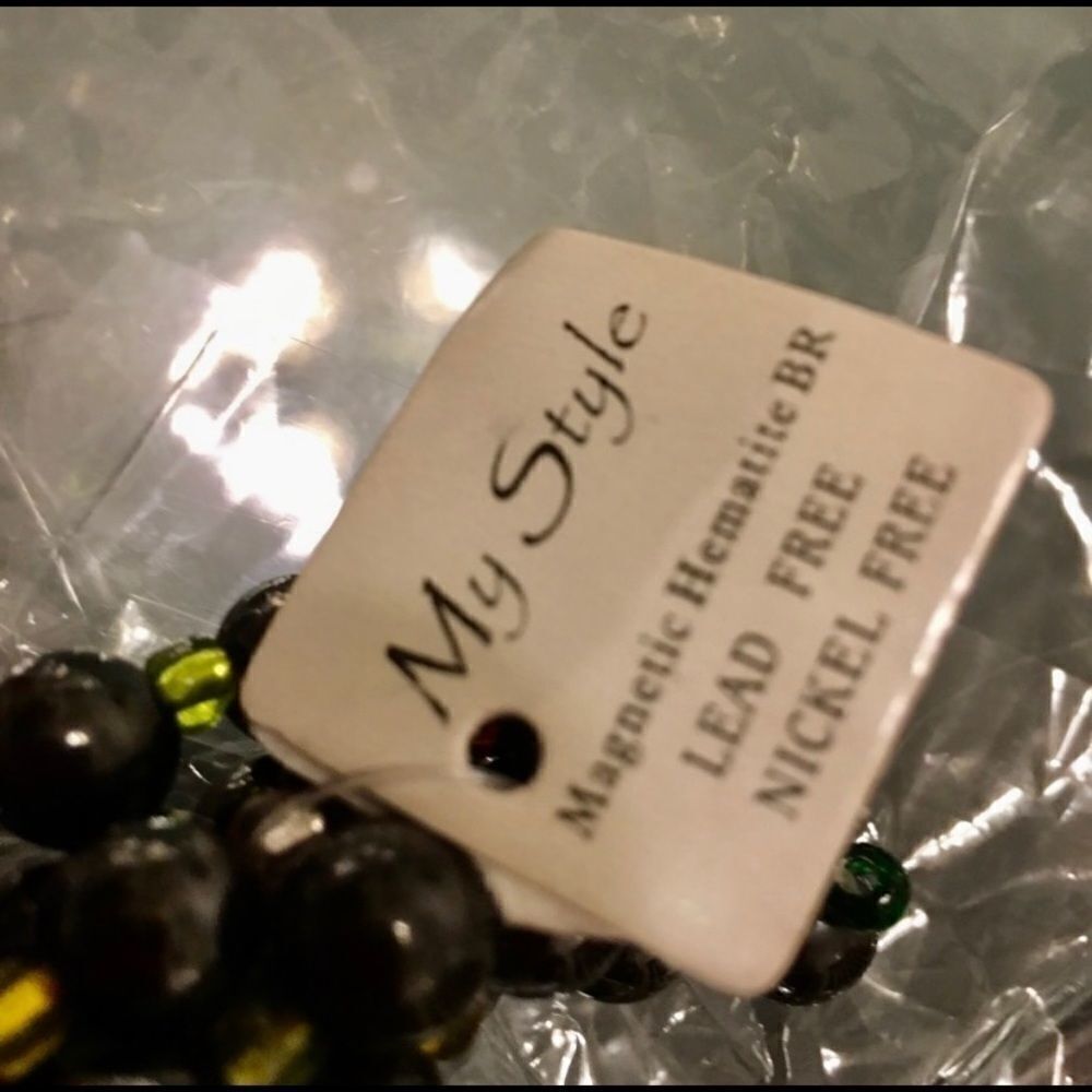 Bracelets   - Picture 4 of 5